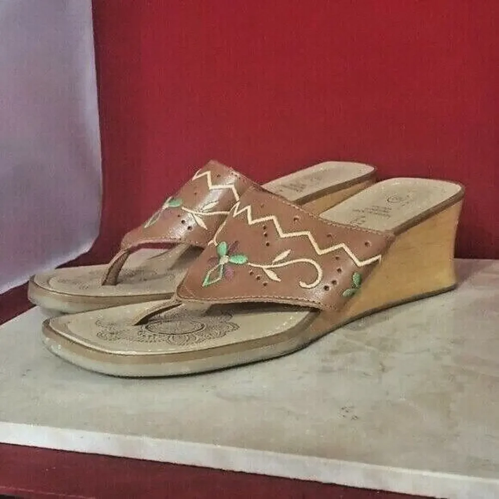 No Boundaries Wedges Floral Wedges - Size 8.5